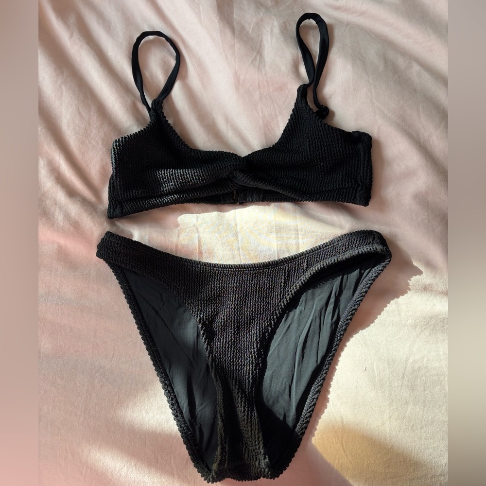 Good American Crinkle Bikini 🖤